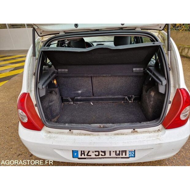 2010 Renault Clio-46808452