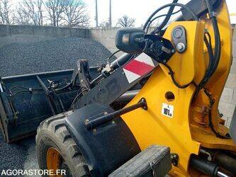 2016-jcb-406-46808486