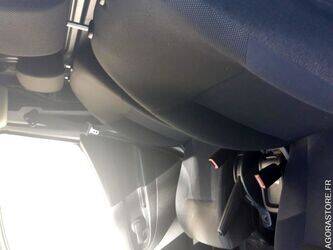 2018-nissan-nv200-1446186-46808544