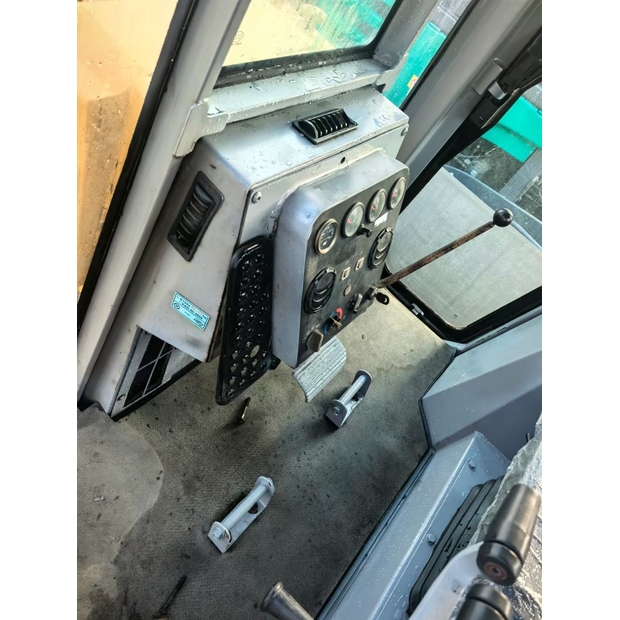 2022 كاتربيلر D6G-46808548