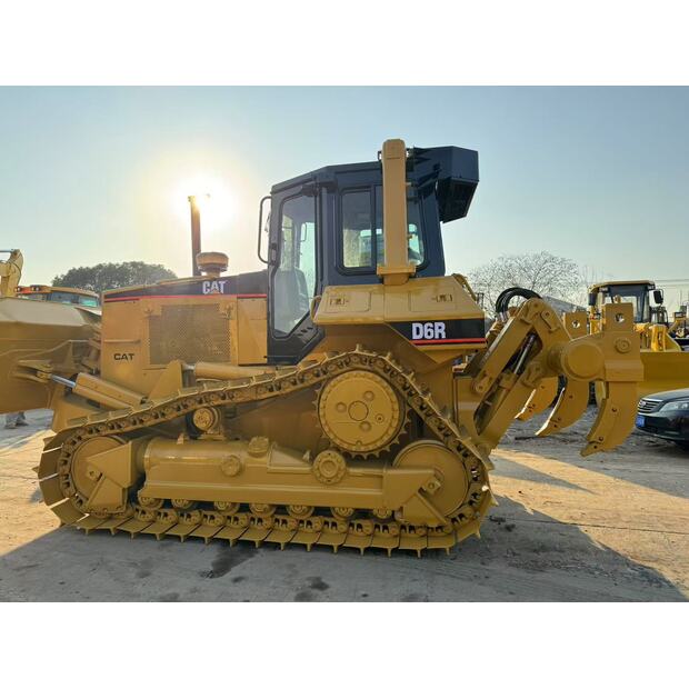 2024 كاتربيلر D6R-46808560