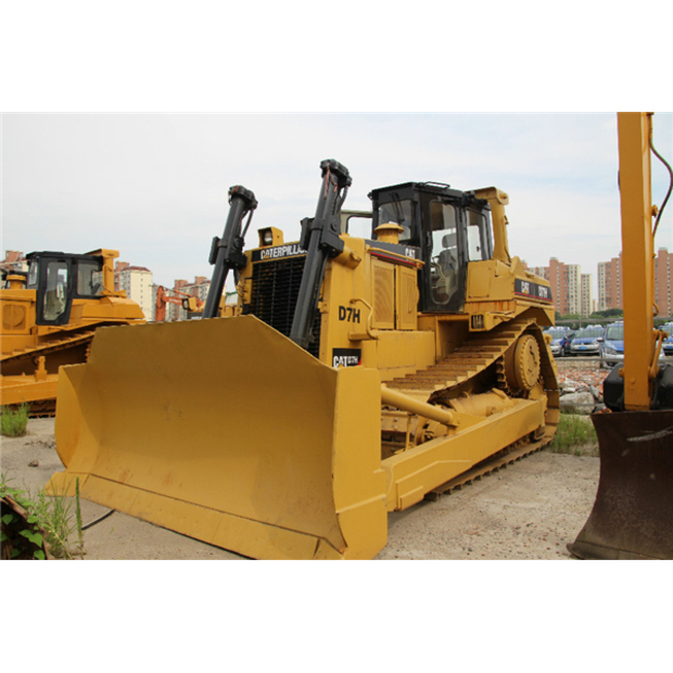 2024 كاتربيلر D7H-46808585