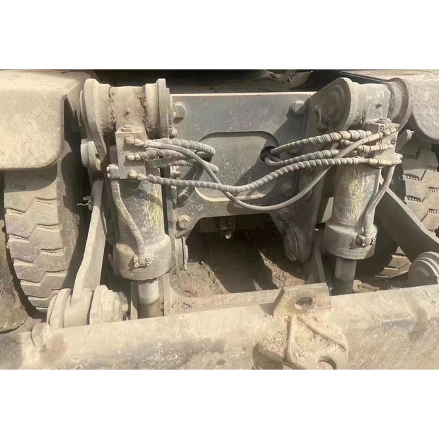 2022 هيونداي 225W-9-46808777