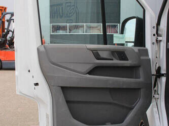 2019-volkswagen-crafter-1447155-46808859