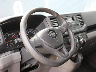 2019-volkswagen-crafter-1447155-46808861