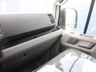 2019-volkswagen-crafter-1447155-46808864