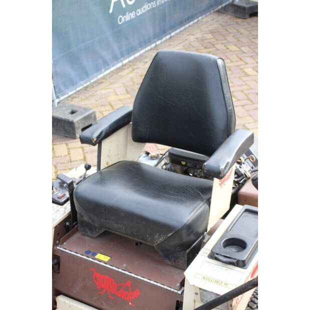 Grasshopper Zero Turn-46809005