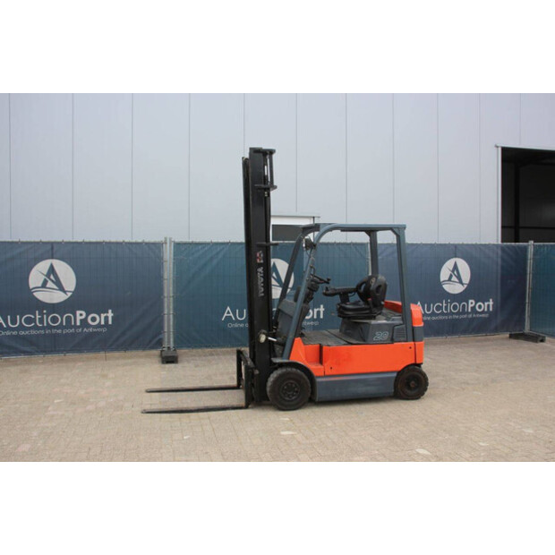 2004 Toyota 7FBMF20-46809007