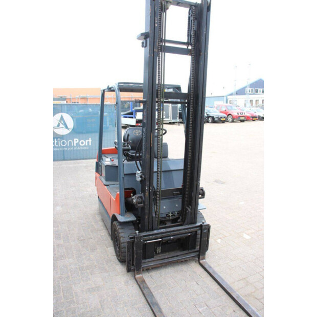 2004 Toyota 7FBMF20-46809012