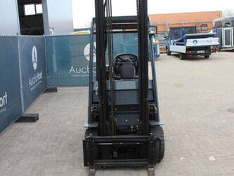 2004-toyota-7fbmf20-1447162-46809013