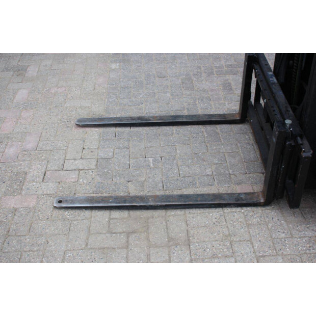 2004 Toyota 7FBMF20-46809020