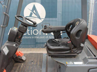 2004-toyota-7fbmf20-1447162-46809027