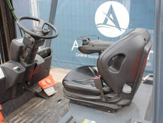 2004-toyota-7fbmf20-1447162-46809028