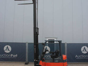 2004-toyota-7fbmf20-1447162-46809035