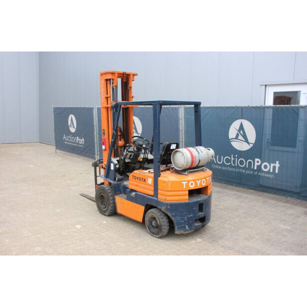 1992 Toyota 42-5FGF-18-46809040