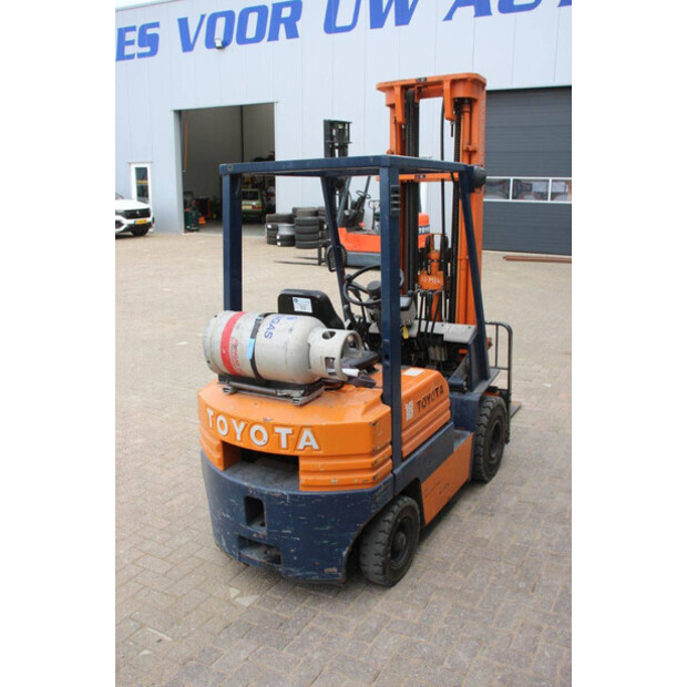 1992 Toyota 42-5FGF-18-46809042