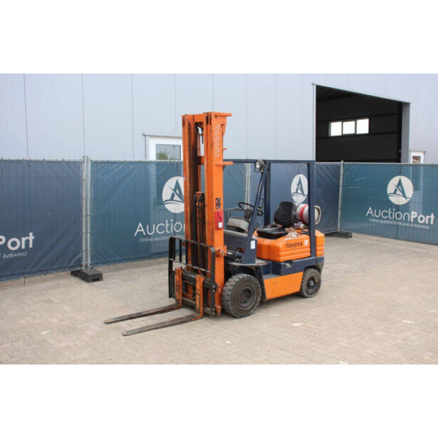 1992 Toyota 42-5FGF-18-46809045