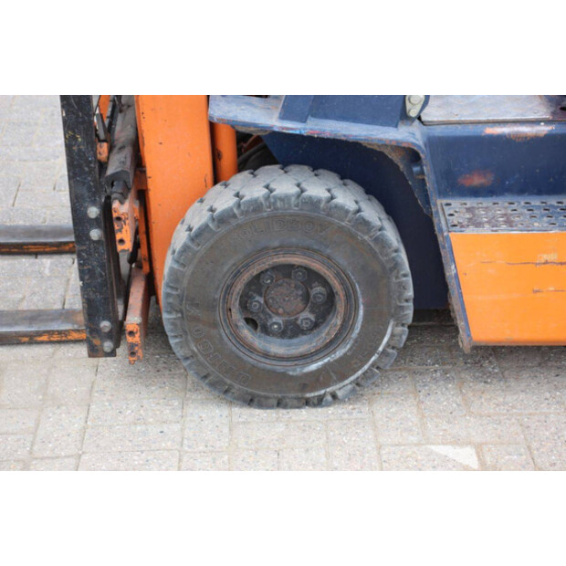 1992 Toyota 42-5FGF-18-46809051