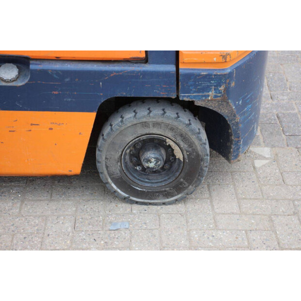 1992 Toyota 42-5FGF-18-46809052