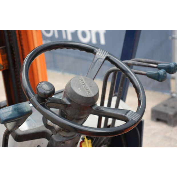 1992 Toyota 42-5FGF-18-46809061