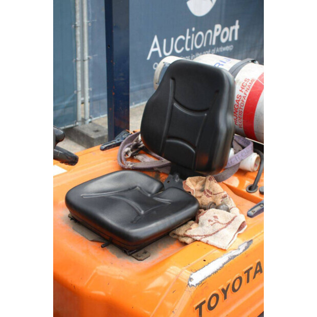 1992 Toyota 42-5FGF-18-46809064