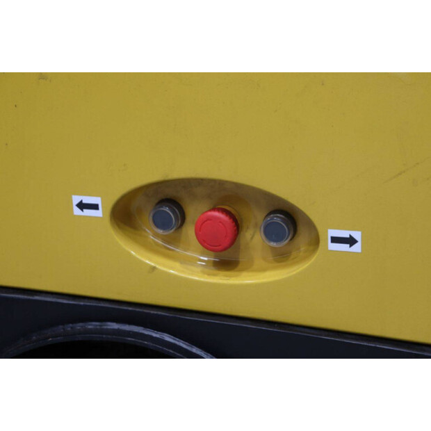 2018 يال MT70-46809241