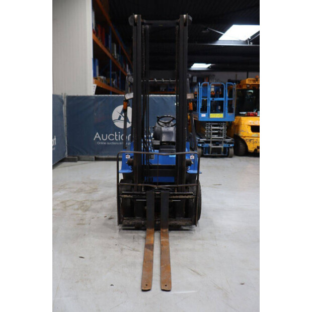 2000 Caterpillar DP25K-46809266