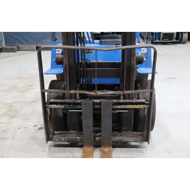 2000 Caterpillar DP25K-46809271