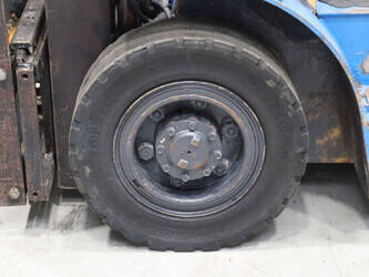 2000-caterpillar-dp25k-1447170-46809273