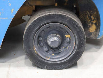 2000-caterpillar-dp25k-1447170-46809274