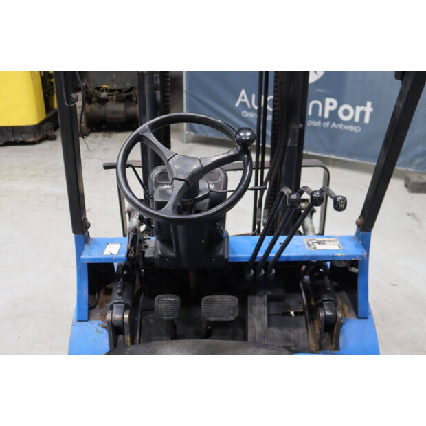 2000 Caterpillar DP25K-46809278