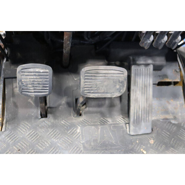 2000 Caterpillar DP25K-46809282