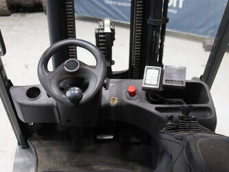 2015-linde-e30l-01-1447171-46809318