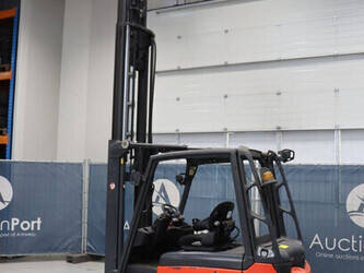 2015-linde-e30l-01-1447171-46809333