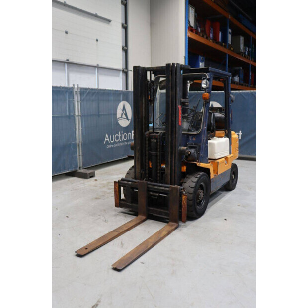 1996 Yang FG 25-46809384