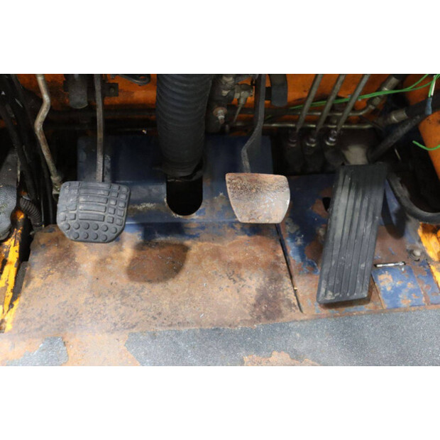 1996 Yang FG 25-46809402