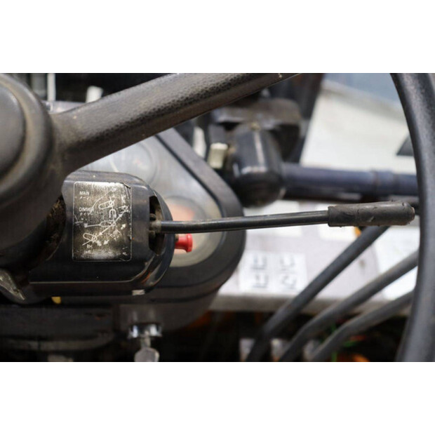 1996 Yang FG 25-46809405