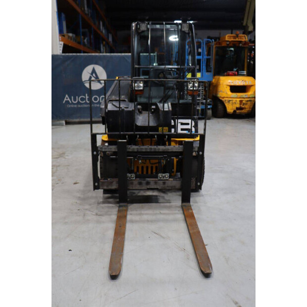 2016 جيه سي بي 35D-46809422