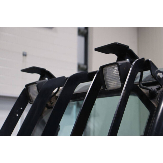 2016 جيه سي بي 35D-46809429