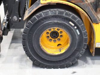 2016-jcb-35d-1447174-46809430