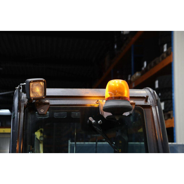 2016 جيه سي بي 35D-46809434