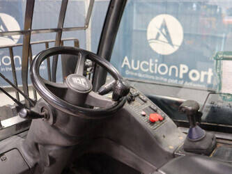 2016-jcb-35d-1447174-46809439