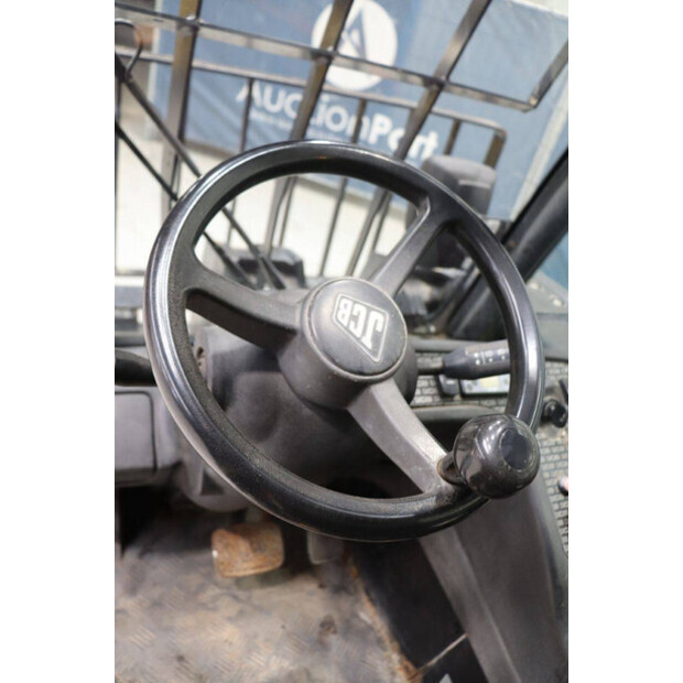 2016 جيه سي بي 35D-46809441