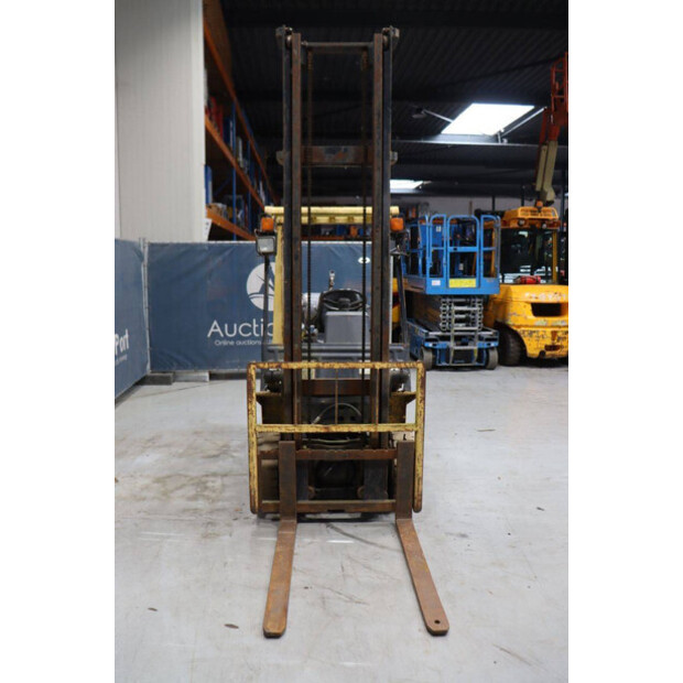 1992 TCM FG15N17t-46809470