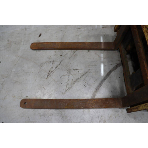 1992 TCM FG15N17t-46809473