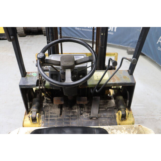 1992 TCM FG15N17t-46809484