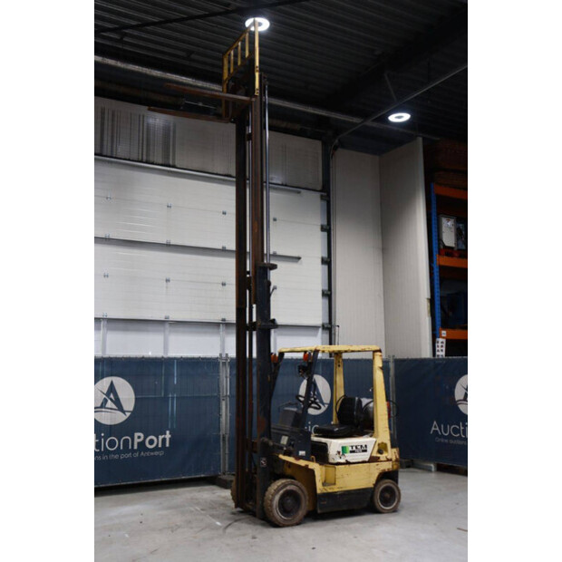 1992 TCM FG15N17t-46809499