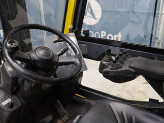 toyota-25-1447176-46809523