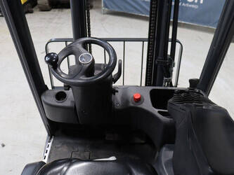 2017-linde-e16l-02-1447178-46809593