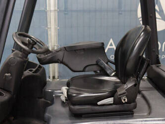 2017-linde-e16l-02-1447178-46809594